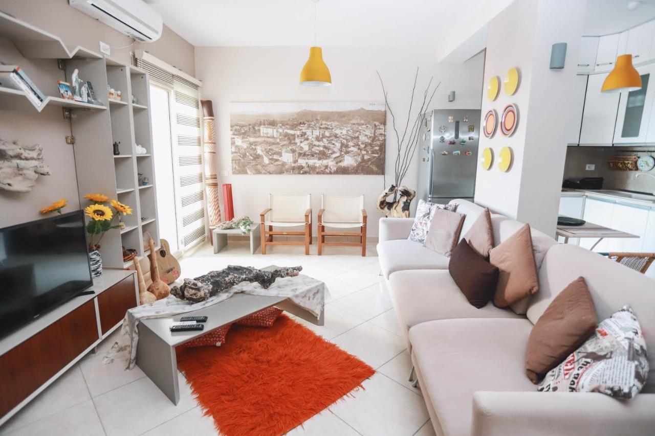 Vlorë Large Apartment Near The Seaside Boulevard Lungomare מראה חיצוני תמונה